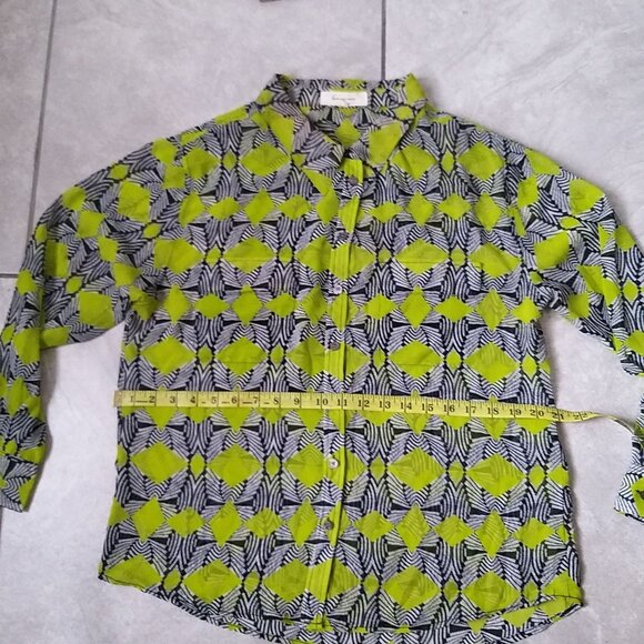 True By Vince Camuto Geometric Patterned Button-Up Shirt Size XL - Picture 6 of 10